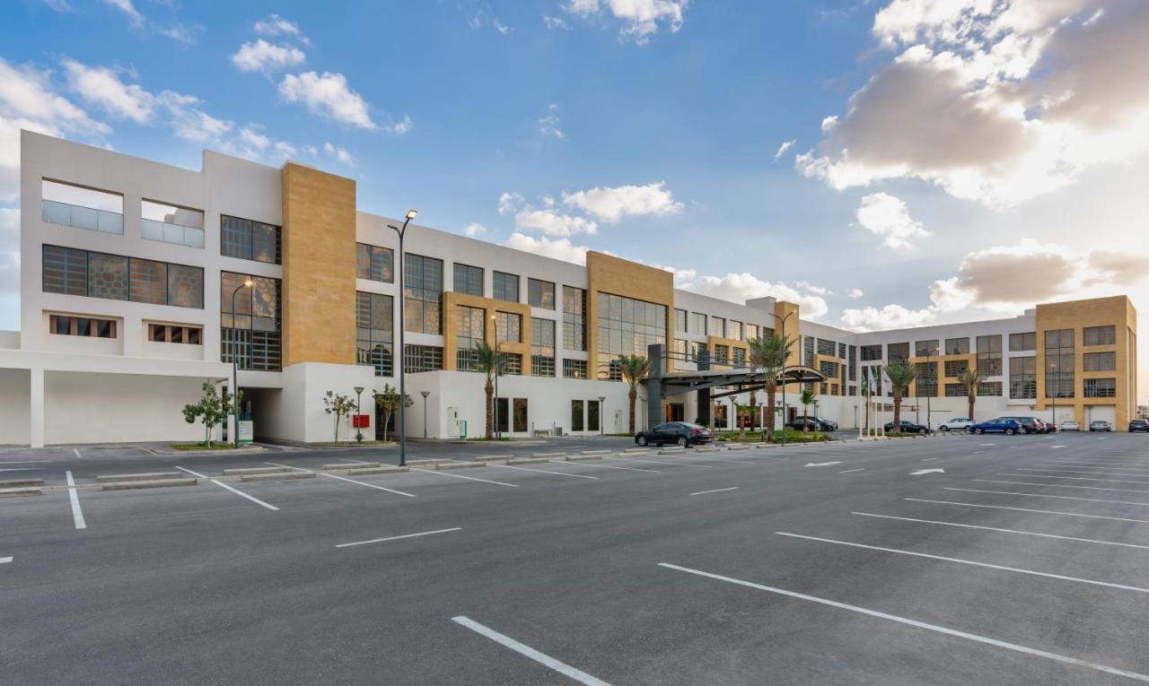 Holiday Inn & Suites Al Jubail By Ihg Al Fanatir Dış mekan fotoğraf