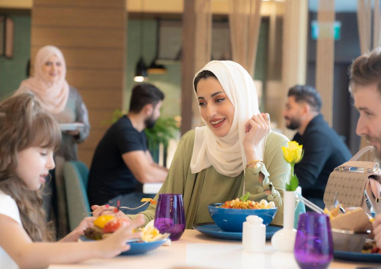 Holiday Inn & Suites Al Jubail By Ihg Al Fanatir Dış mekan fotoğraf